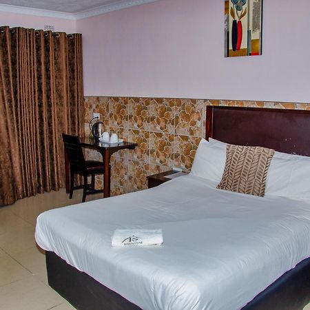 Riverstone Guest Lodge Harare Esterno foto