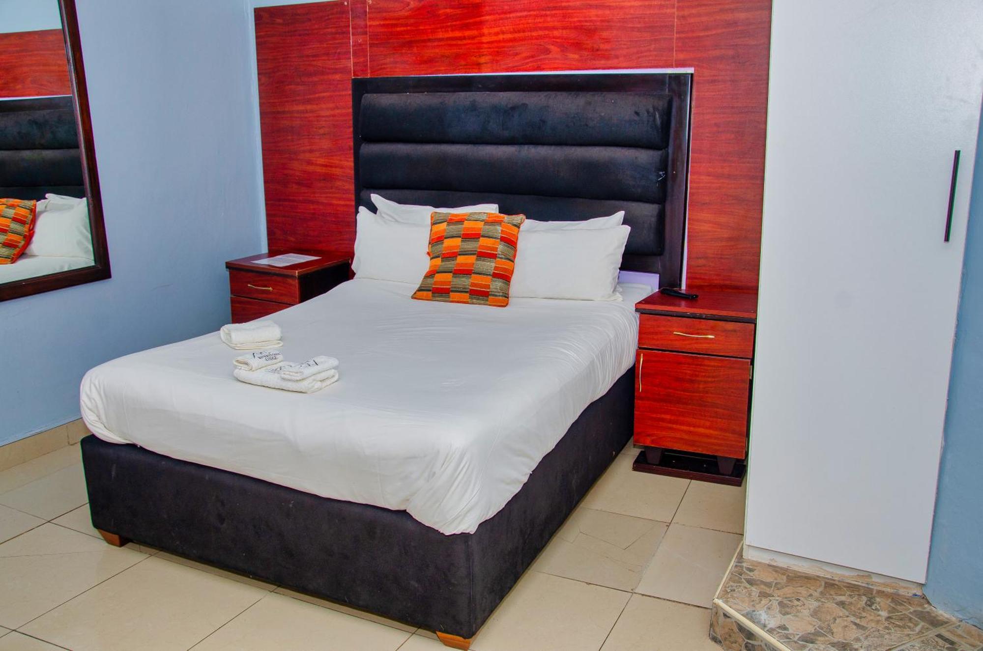Riverstone Guest Lodge Harare Esterno foto