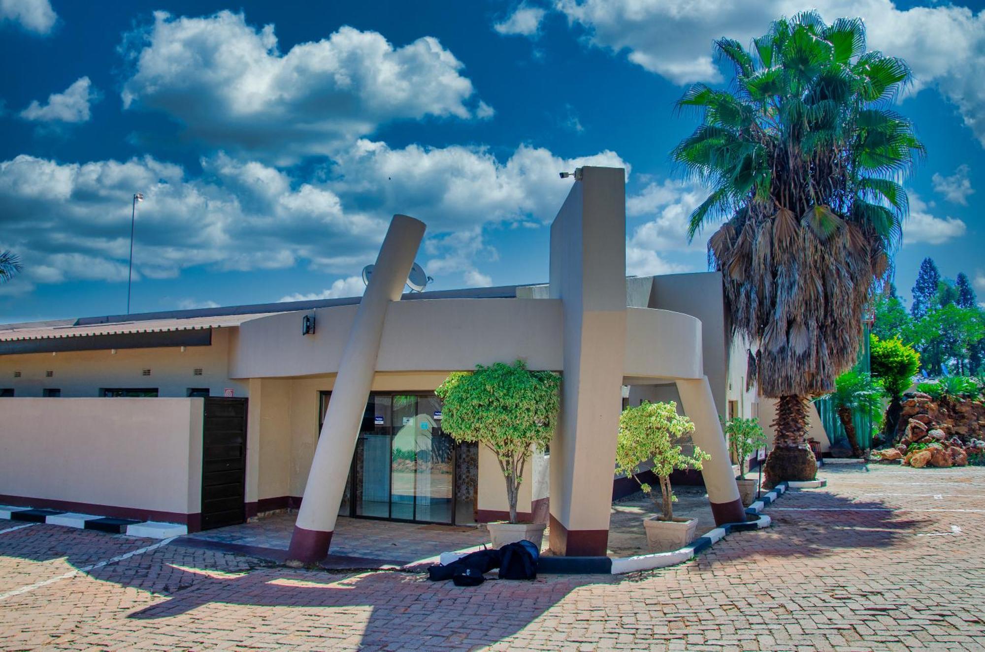 Riverstone Guest Lodge Harare Esterno foto