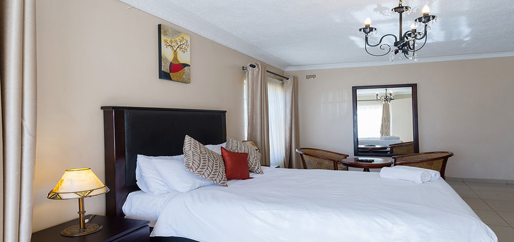 Riverstone Guest Lodge Harare Esterno foto